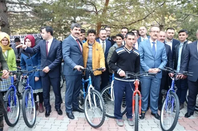 Keçiören Belediyesinden Bulanık İlçesinde Dev Yardım Keçiören Belediyesinden Bulanık İlçesinde Dev Yardım