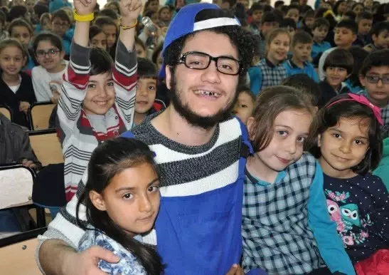Simavlı Miniklerin Tiyatro Heyecanı Simavlı Miniklerin Tiyatro Heyecanı