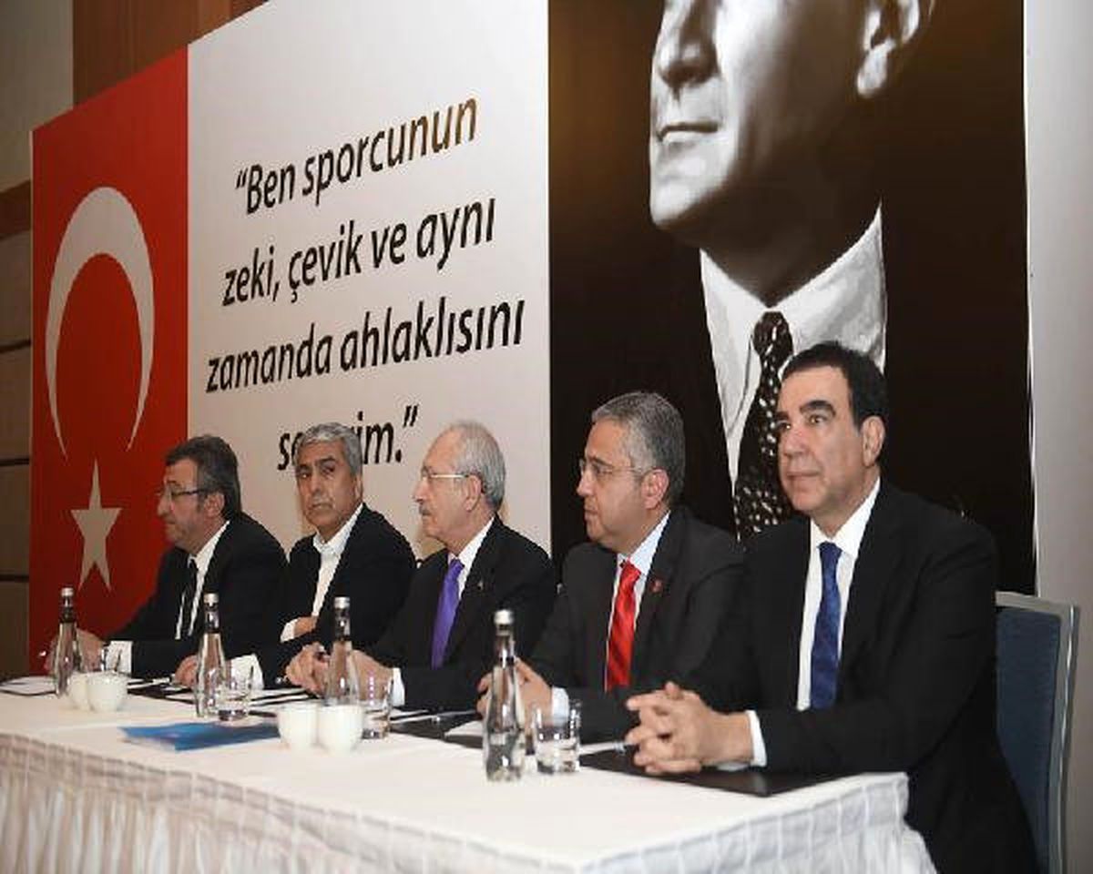Kılıçdaroğlu, Spor Kulübü Yöneticileriyle Buluştu