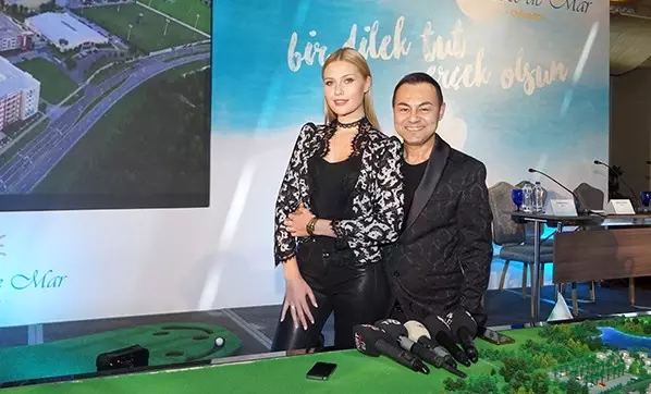 Serdar Ortaç, Eşinin Hamile Olduğu İddiasını Yalanladı