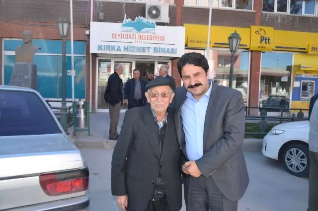 Seyitgazi Belediye Başkan Kalın 'Evet' Çalışmalarını Sürdürüyor Seyitgazi Belediye Başkan Kalın 'Evet' Çalışmalarını Sürdürüyor