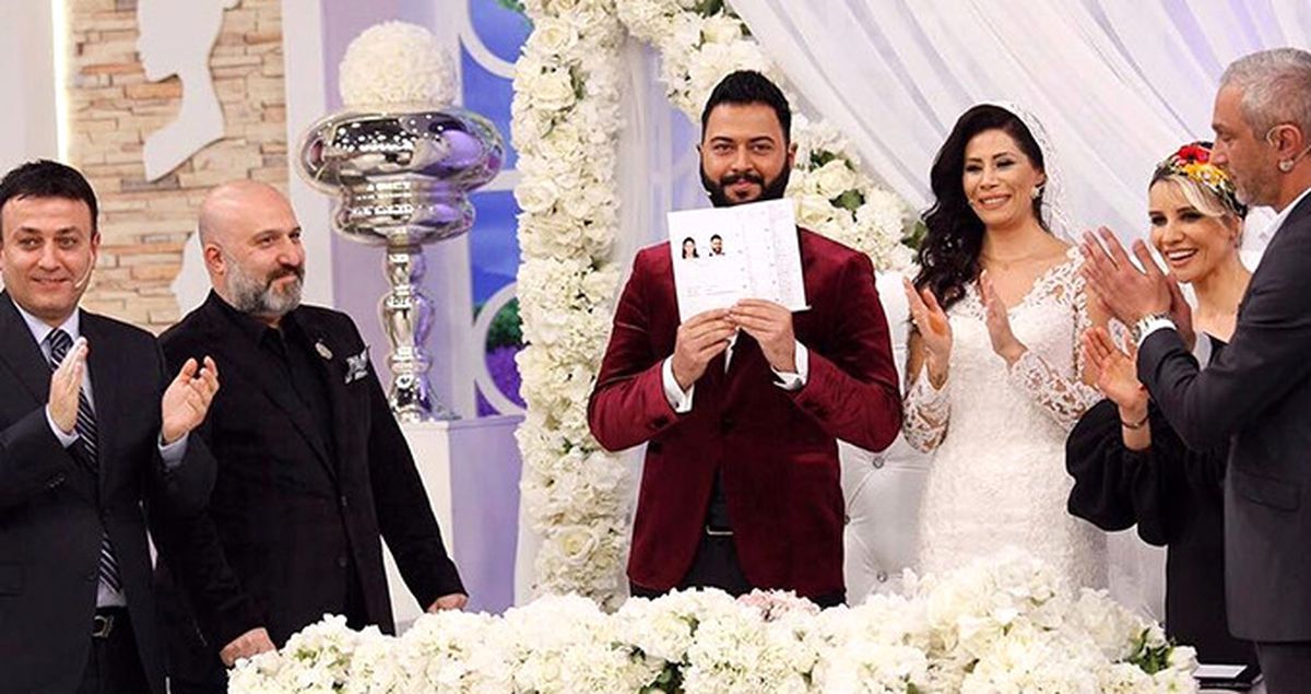 Uyarılar İlk Meyvesini Verdi: Esra Erol'da Caner ve Berke Nikahlandı