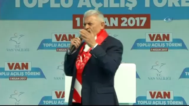 Başbakan Yıldırım: 'Bizim Anayasa Değişecek Avrupalılar Yerinde Duramıyor. Başbakan Yıldırım: 'Bizim Anayasa Değişecek Avrupalılar Yerinde Duramıyor.