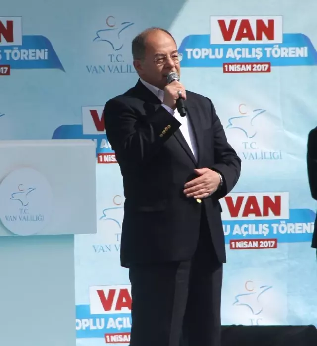 Başbakan Yıldırım: 'Terörün Efendilerinin Kandil'ini Mutlaka Söndüreceğiz' Başbakan Yıldırım: 'Terörün Efendilerinin Kandil'ini Mutlaka Söndüreceğiz'