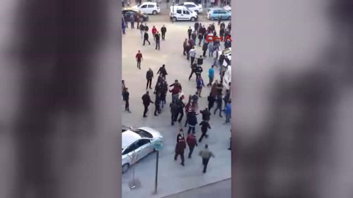 Çorlu'da AK Parti ile HDP'liler Arasında Kavga
