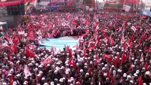 Van Binali Yıldırım: Bizleri Şimdi Türkler, Kürtler Diye Ayrıştırmak Istiyorlar 2- Van Binali Yıldırım: Bizleri Şimdi Türkler, Kürtler Diye Ayrıştırmak Istiyorlar 2-
