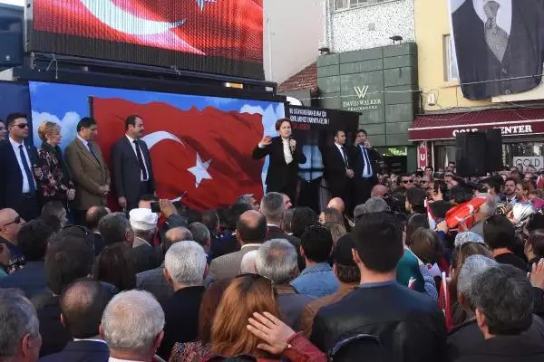 Akşener'den Bahçeli'ye: Referandumdan Hayır Çıkarsa Koltuğu Bırakacak Mısın? Akşener'den Bahçeli'ye: Referandumdan Hayır Çıkarsa Koltuğu Bırakacak Mısın?