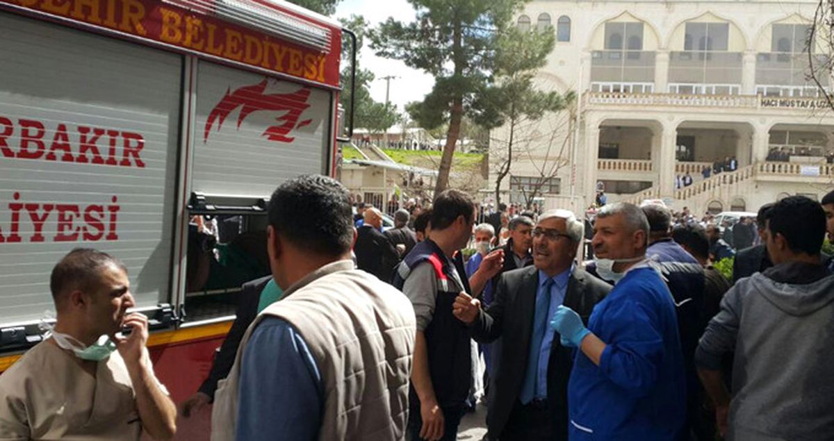 Diyarbakır Dicle Üniversitesi Hastanesi'nde Yangın Çıktı