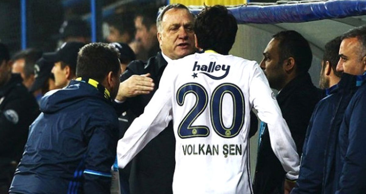 Fenerbahçeli Volkan Şen: Advocaat Beni Bitirdi, Taraftarın Önüne Attı