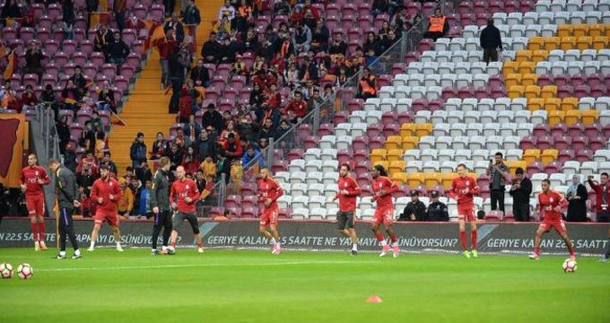 Galatasaray, 9992 Seyirciyle Bu Sezonun En Düşük Ortalamasını Yakaladı