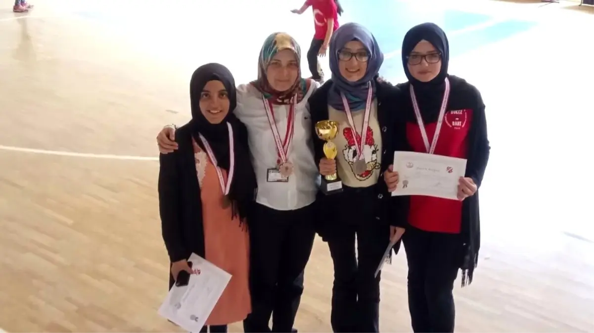Pazaryerili Dartçılar Büyük Başarıya İmza Attı