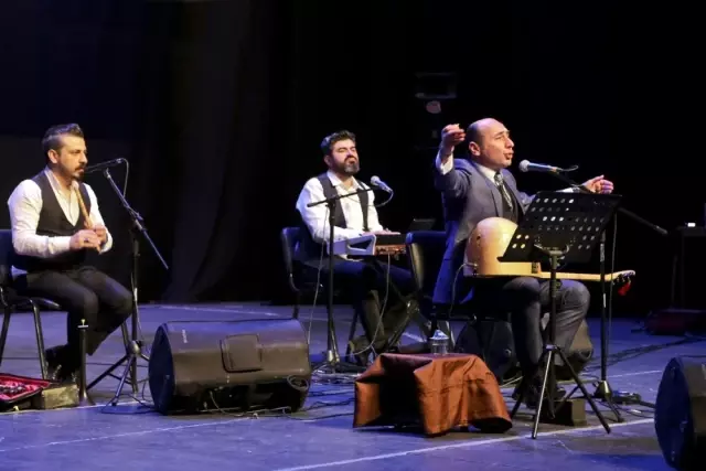 Aşık Mahzuni Şerif Maltepe'de Anıldı