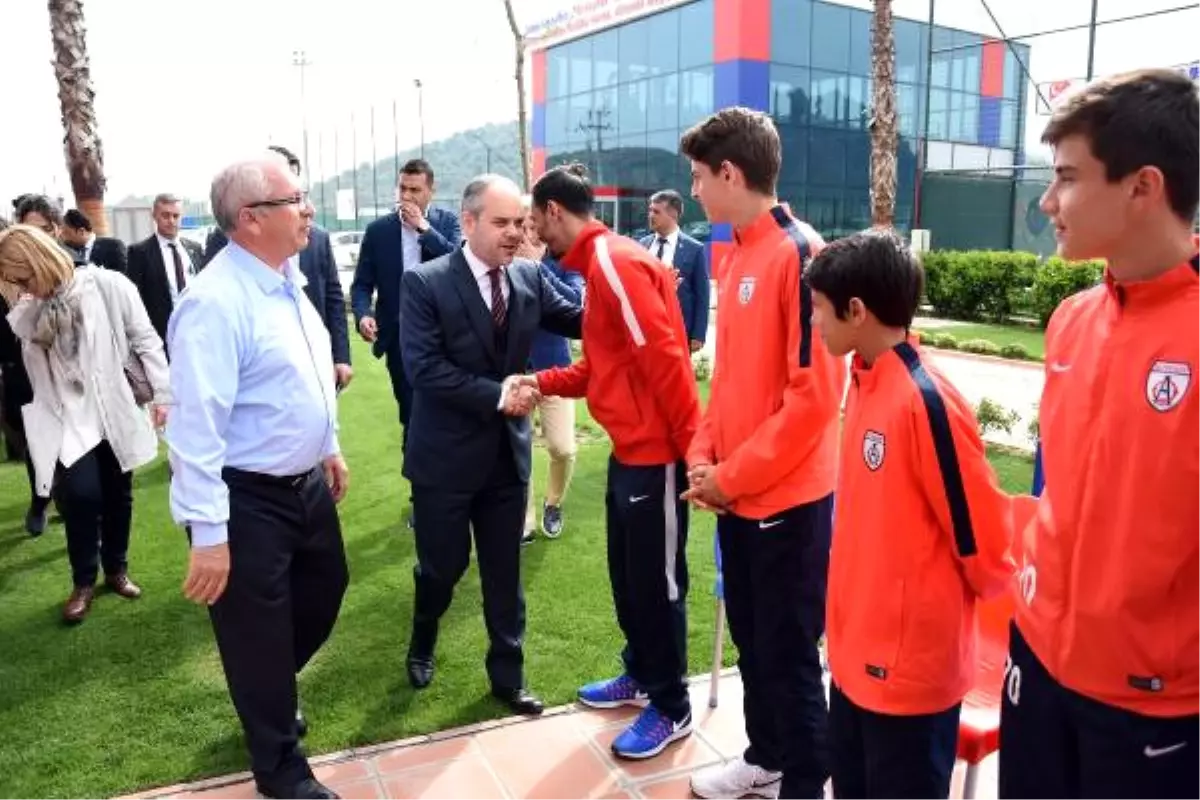 Bakan Kılıç'tan Altınordu'ya Ziyaret