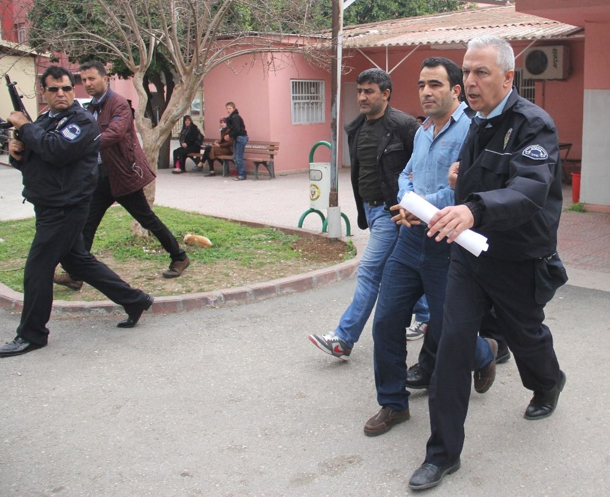 Çifte Cinayetten Yakalanan Zanlı Sabır Çekerek Tepki Gösterdi