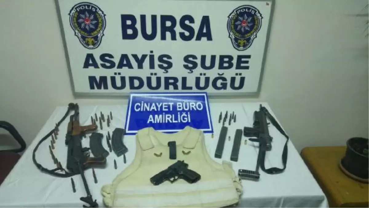 Cinayetten Aranırken, Üzerinde Çelik Yelekle Yakalandı
