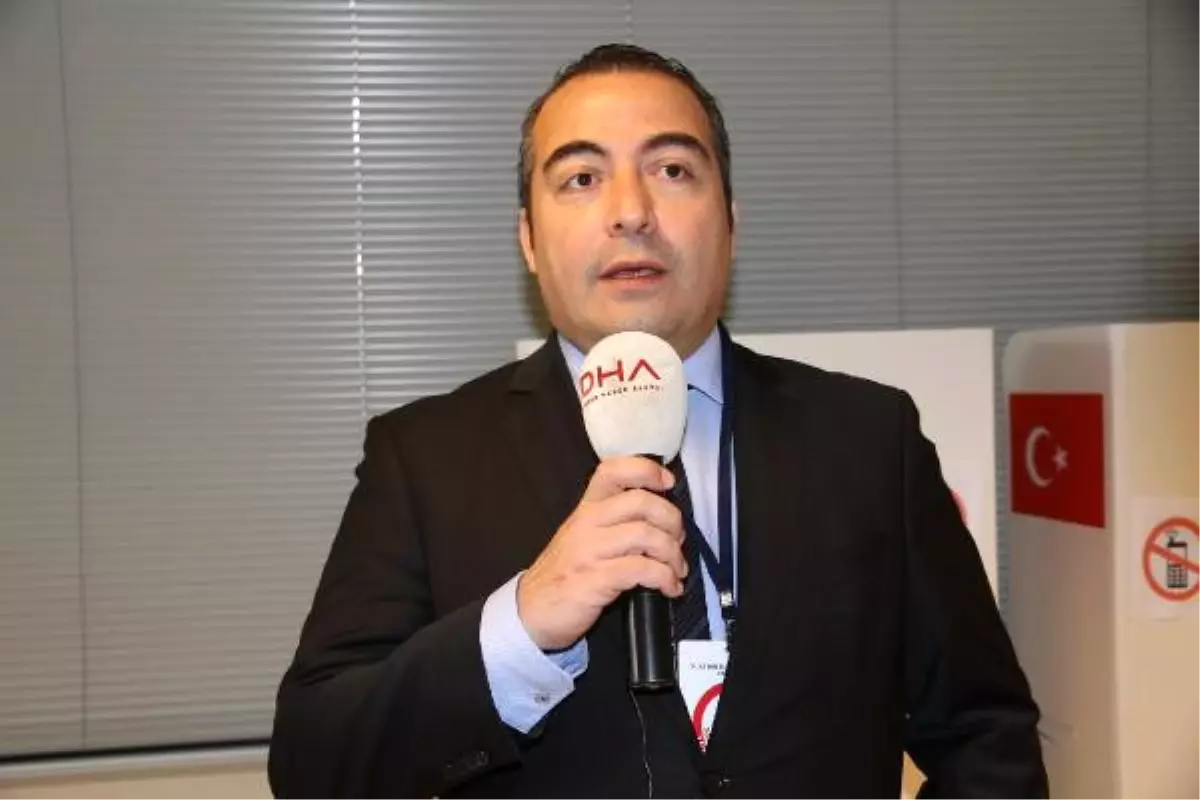 Fransa'da Halk Oylamasına Büyük İlgi