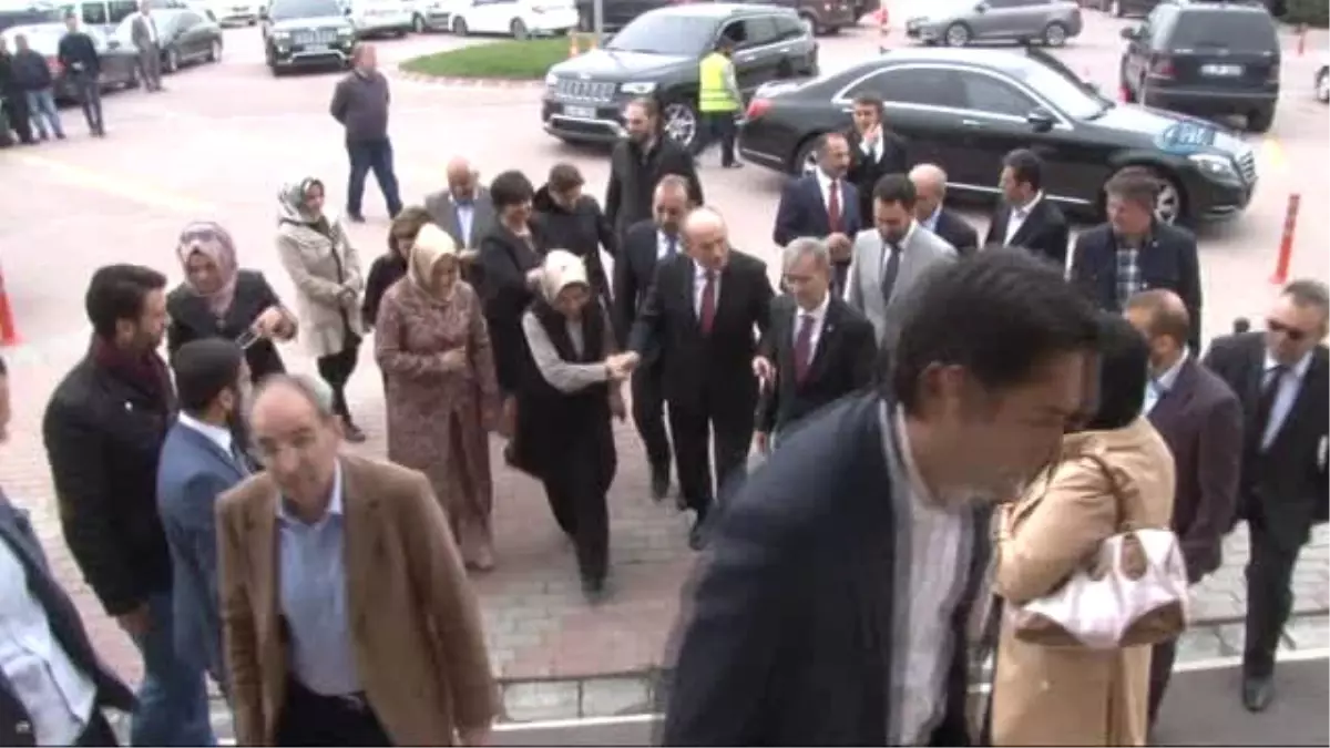 İbb Başkanı Kadir Topbaş: 'Suriye'de İnsanlık Katlediliyor'