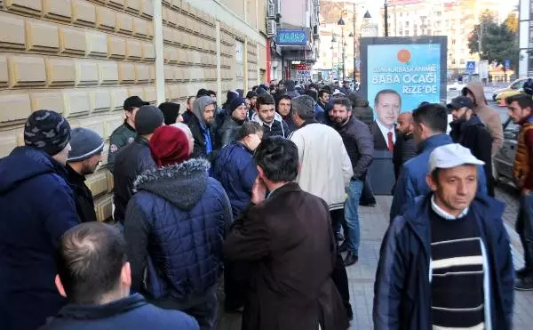 Kuyrukta bekleyenin parası daha çok gidiyor Kuyrukta bekleyenin parası daha çok gidiyor