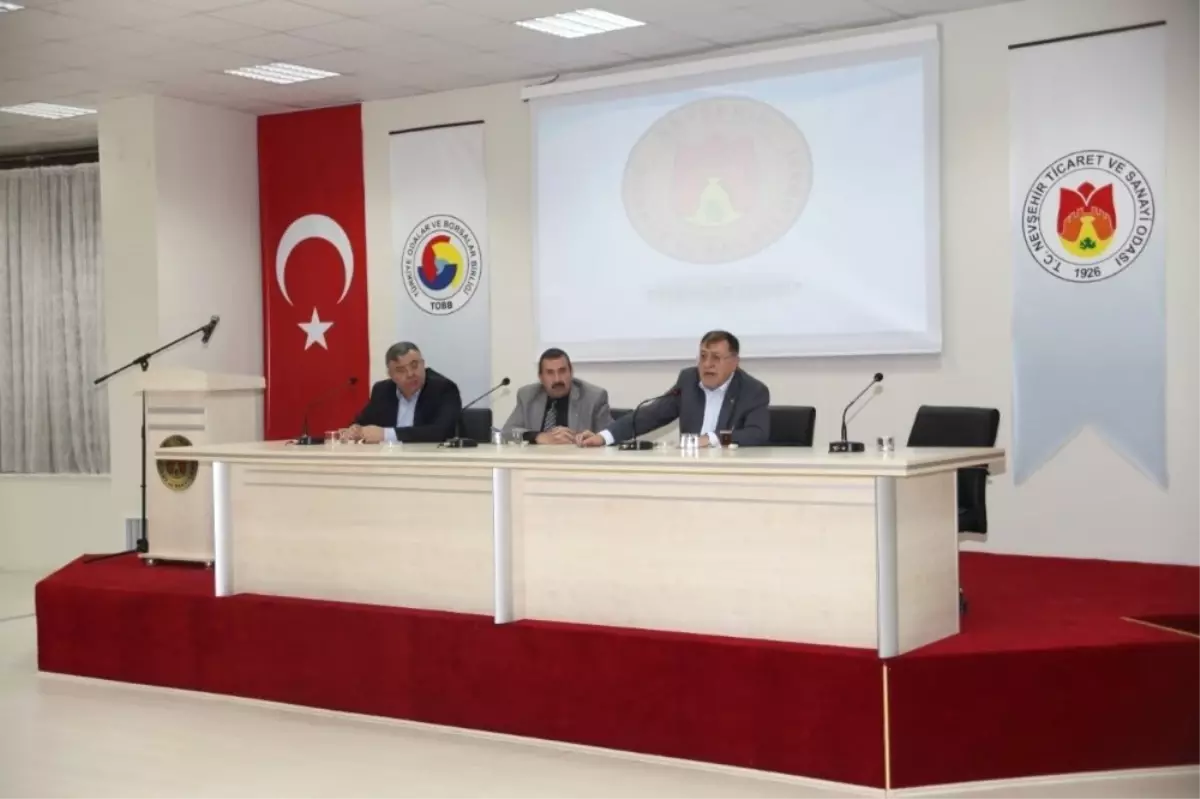 Parmaksız, 'Doğru Yapanı Alkışlamaya, Eğri Yapanın Karşısında Dik Durmaya Devam Edeceğiz' Dedi