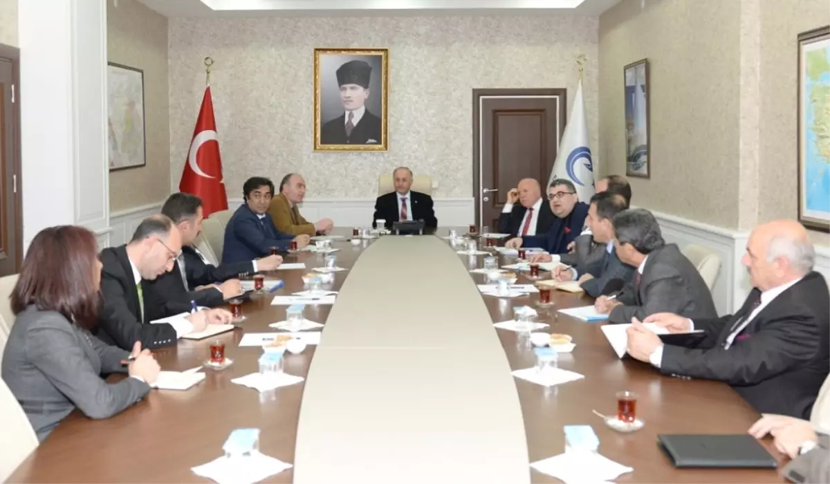Türkiye-İran Ekonomik ve Kültürel İlişkilerinde Erzurum'un Rolü Masaya Yatırıldı