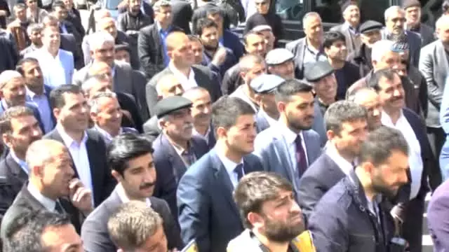 AK Parti Genel Başkan Yardımcısı Cevdet Yılmaz: 'Hiç Kimse Kürt Vatandaşlarımızı Mevcut Sistemin... AK Parti Genel Başkan Yardımcısı Cevdet Yılmaz: 'Hiç Kimse Kürt Vatandaşlarımızı Mevcut Sistemin...