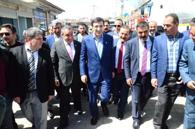 AK Parti Genel Başkan Yardımcısı Yılmaz Muş'ta AK Parti Genel Başkan Yardımcısı Yılmaz Muş'ta