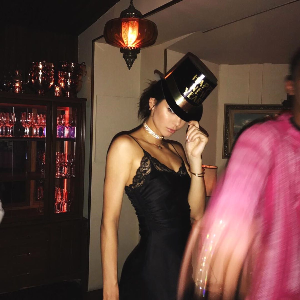 Kendall Jenner'ın Rol Aldığı Kola Reklamı Eleştiri Yağmuruna Tutuldu