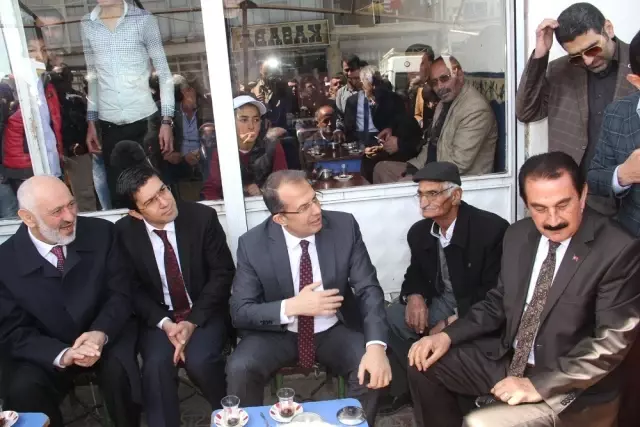 Vali İbrahim Taşyapan Başkale İlçesinde