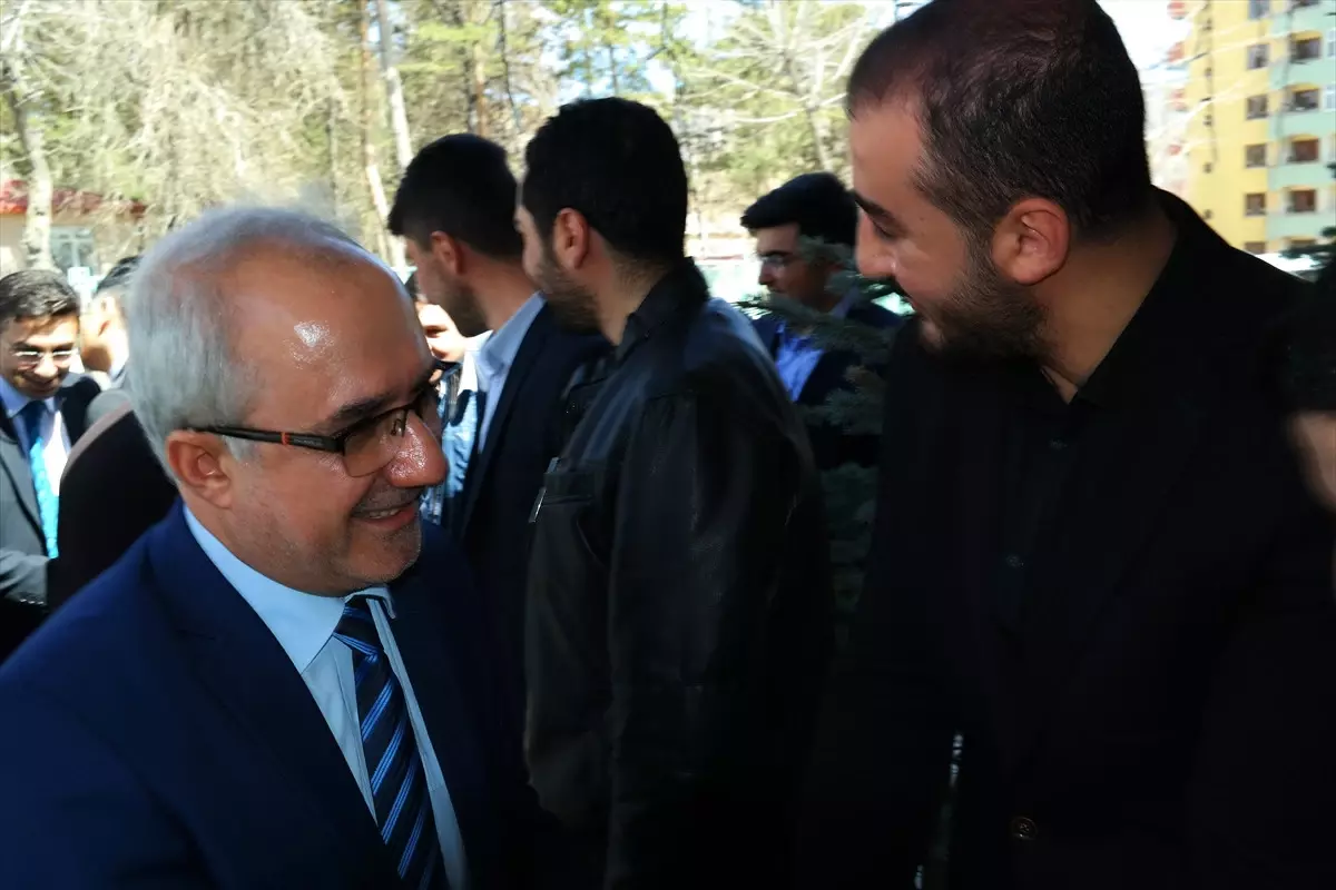 Başbakan Başdanışmanı İnanç Erciş'te