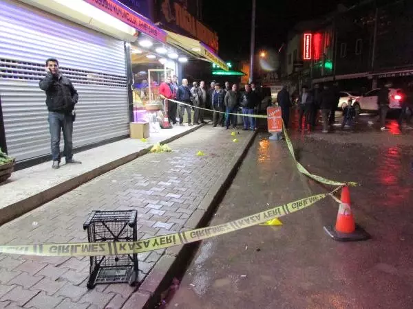 Emekli Başkomiser, Yeğenini Öldürdü, Kocasını Yaraladı