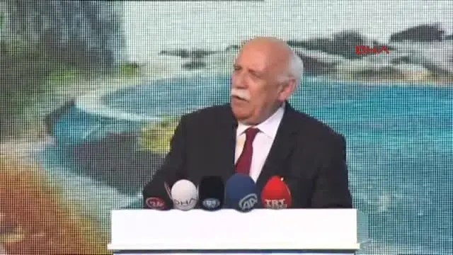 Eskişehir Bakanlar Avcı ve Eroğlu Öğrencilerle Fidan Dikti Eskişehir Bakanlar Avcı ve Eroğlu Öğrencilerle Fidan Dikti