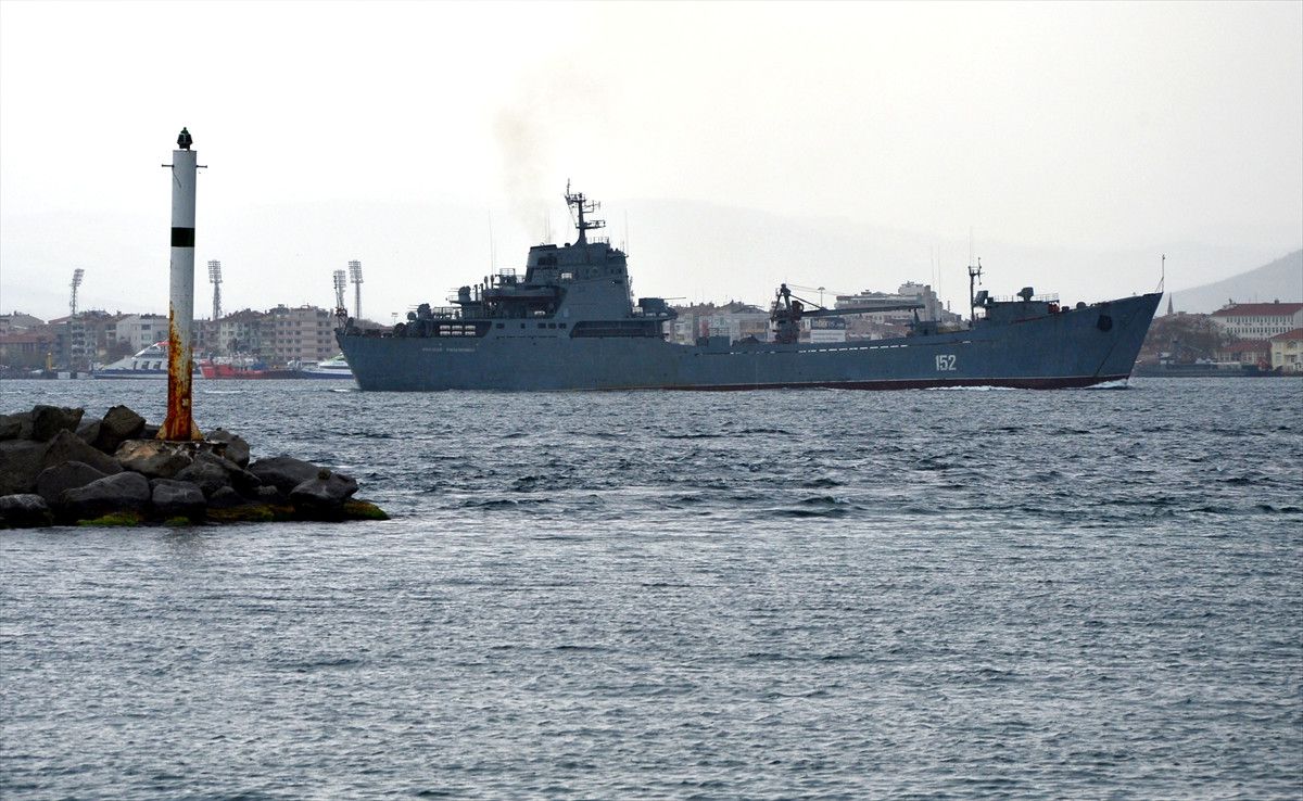 Saldırıdan Sonra Dikkat Çeken Hareket! Rus Gemisi, Boğaz'dan Geçip Akdeniz'e İndi