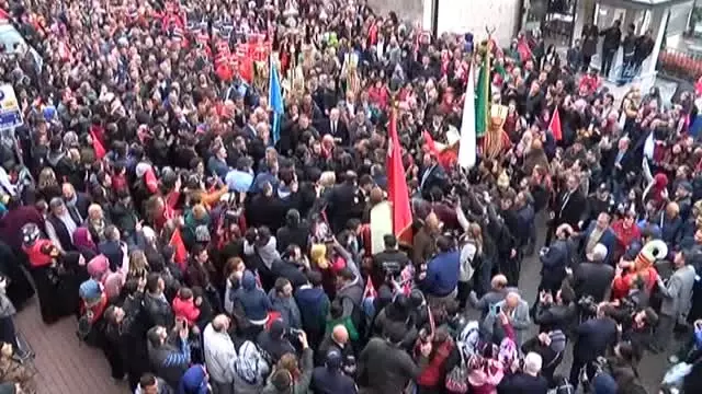 Bursa'nın Fetih Şenliklerinde Diriliş İzdihamı Bursa'nın Fetih Şenliklerinde Diriliş İzdihamı