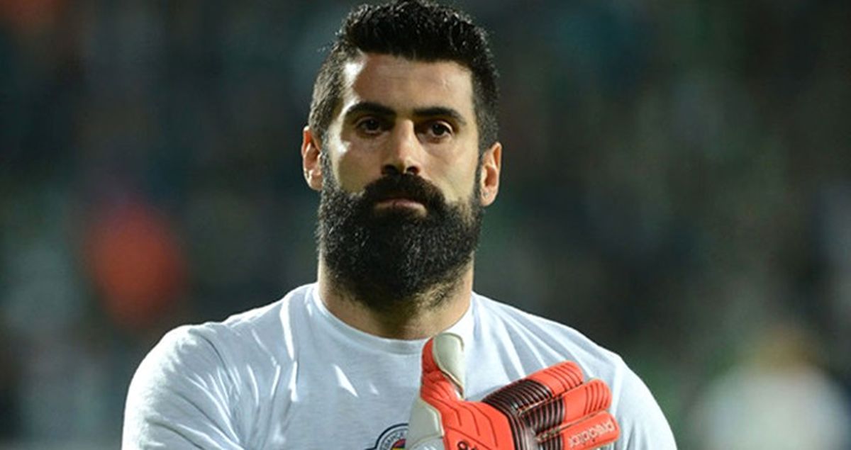 Fenerbahçeli Volkan Demirel, Futbolu Bırakıyor
