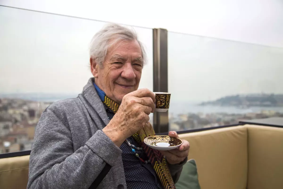 Ian Mckellen'a Sıcak Karşılama
