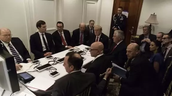 Trump, İkizlerini Kaybeden Babanın Fotoğrafını Görünce 'Vurun' Emrini Vermiş