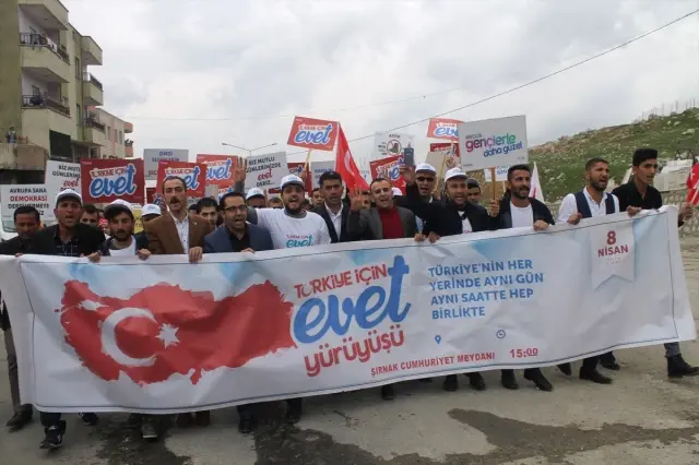 Tügva'dan 'Türkiye İçin Evet' Yürüyüşü Tügva'dan 'Türkiye İçin Evet' Yürüyüşü