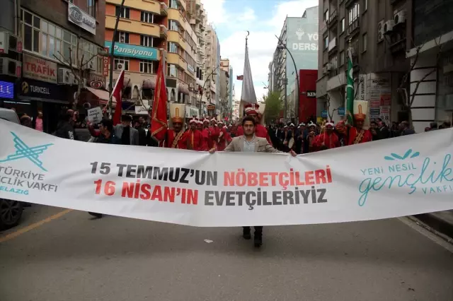 Tügva'dan 'Türkiye İçin Evet' Yürüyüşü Tügva'dan 'Türkiye İçin Evet' Yürüyüşü