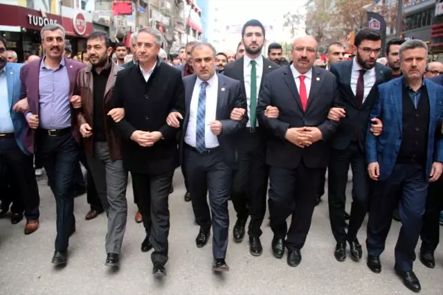 Tügva'dan 'Türkiye İçin Evet' Yürüyüşü Tügva'dan 'Türkiye İçin Evet' Yürüyüşü