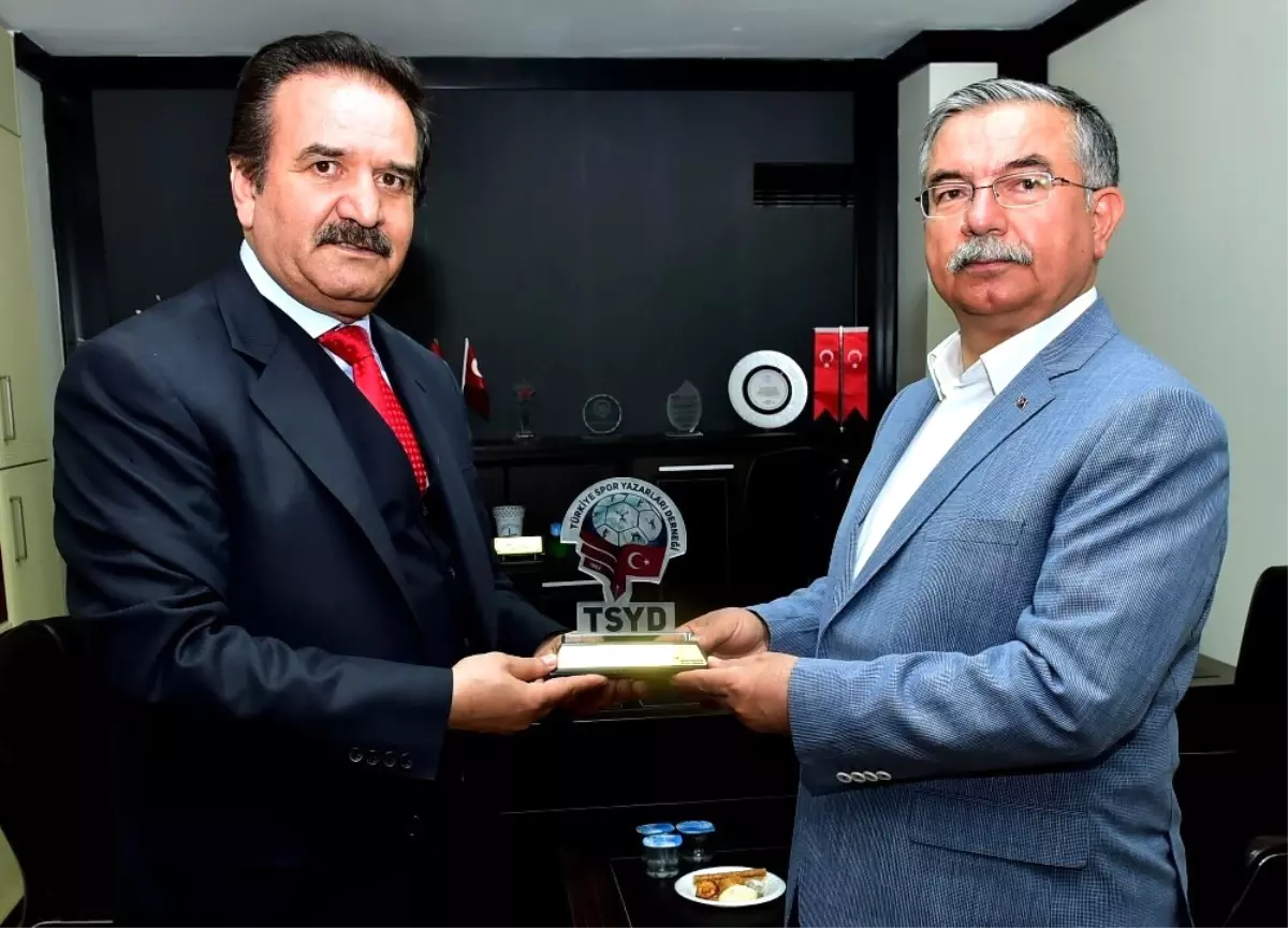 Bakan Yılmaz'dan, Tsyd İl Temsilciğine Ziyaret