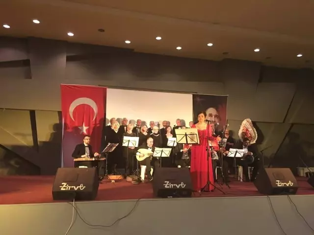 Ayvalık'ta Gönül Tuna Müzik Topluluğu'ndan Yılın İlk Konseri