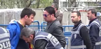 900 kişinin katıldığı mitingde, 1000 polis görev yaptı 900 kişinin katıldığı mitingde, 1000 polis görev yaptı