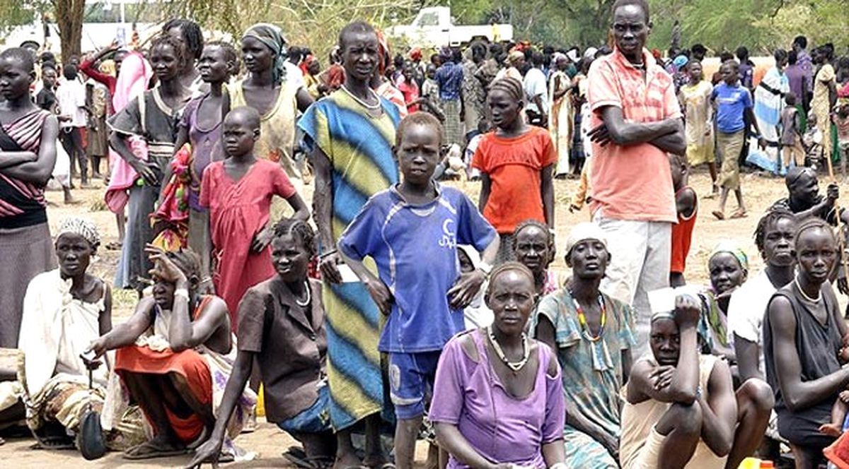 Güney Sudan'da Köy Halkı Ağaç Yapraklarıyla Besleniyor