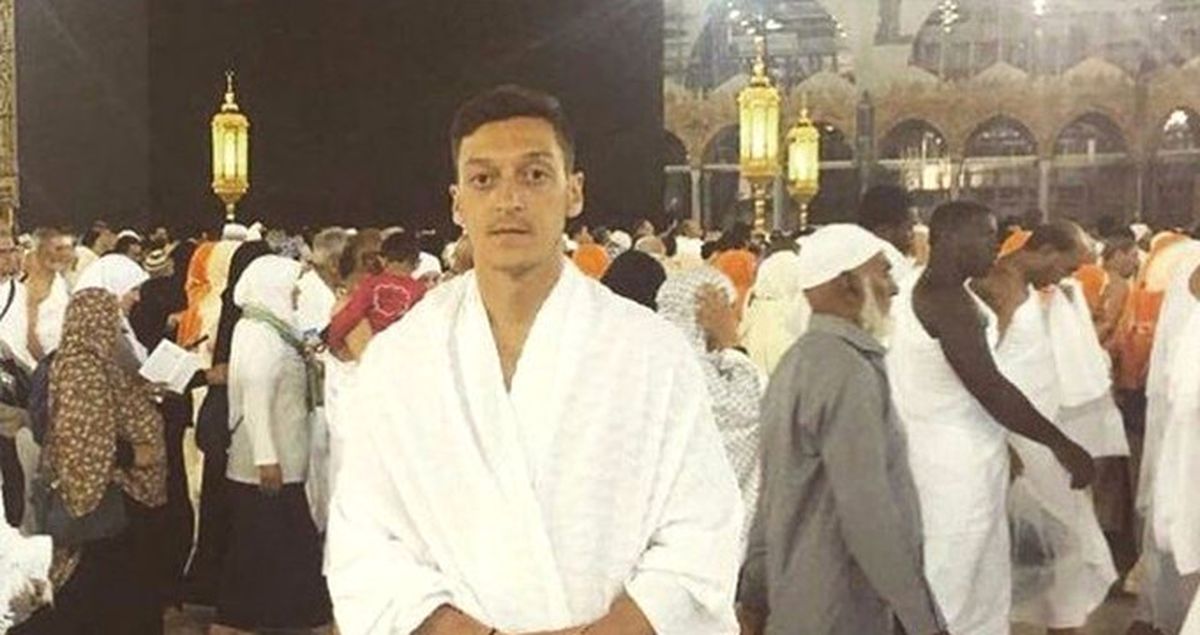 Mesut Özil, Umre Fotoğraflarıyla İlgili İlk Kez Konuştu: Tekrar Gitmek İstiyorum