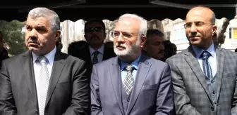 Hüseyin Cahit: Tv1 Genel Yayın Yönetmeni Doğan Havur'un Annesi Son Yolcululuğuna Uğurlandı Hüseyin Cahit: Tv1 Genel Yayın Yönetmeni Doğan Havur'un Annesi Son Yolcululuğuna Uğurlandı
