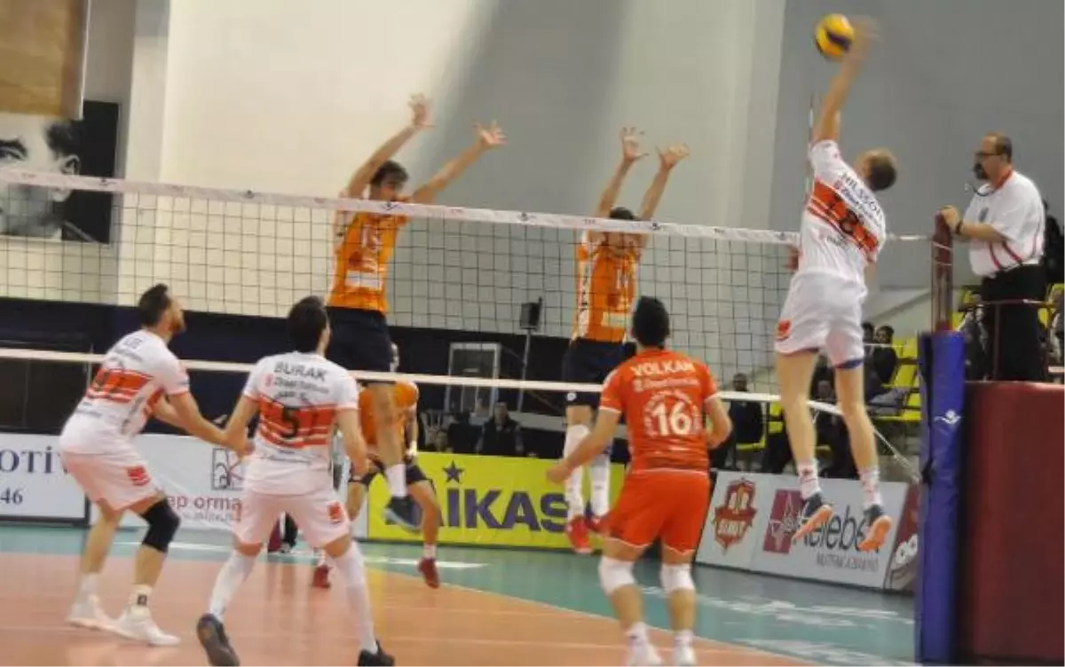 Voleybol: Efeler Ligi Play-off