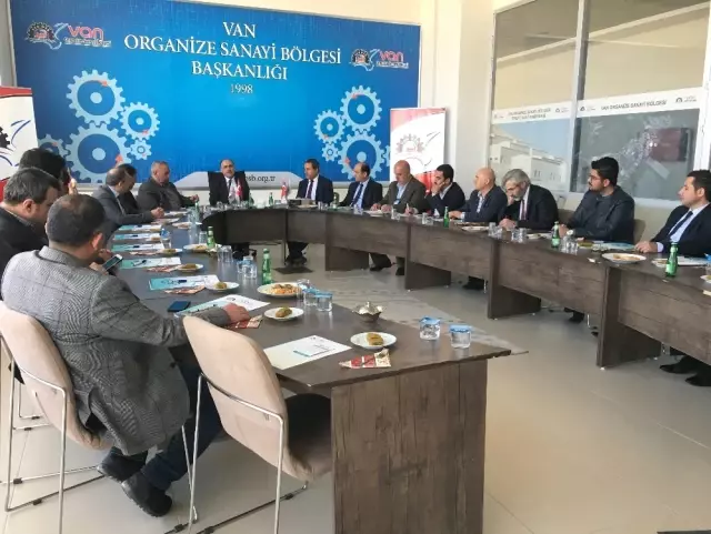 Atalay: 'Van'a Verecek Çok Güzel Projelerimiz Var' Atalay: 'Van'a Verecek Çok Güzel Projelerimiz Var'