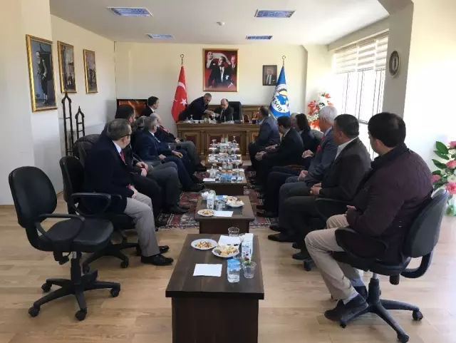 Atalay: 'Van'a Verecek Çok Güzel Projelerimiz Var' Atalay: 'Van'a Verecek Çok Güzel Projelerimiz Var'