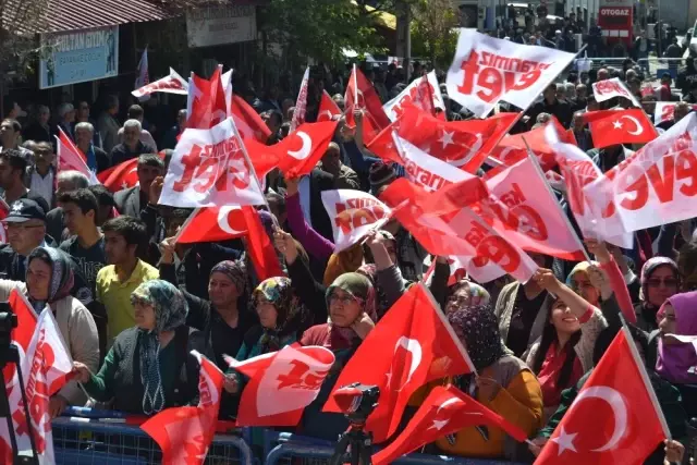 Bakan Çelik: Çok İş Yaptık Ama Akıntıya Karşı Yüzerek