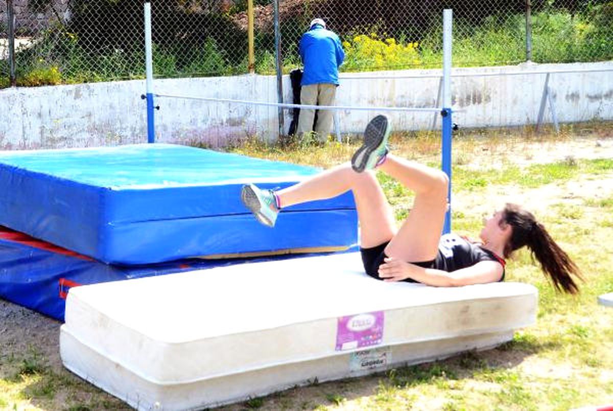 Bodrum'da Atletizm Skandalı: Çıta Olarak Su Borusu, Minder Yerine Yaylı Yatak